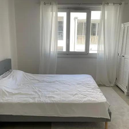 Le Niquet Spacious 2-bedroom In The Heart Of 아파트 *