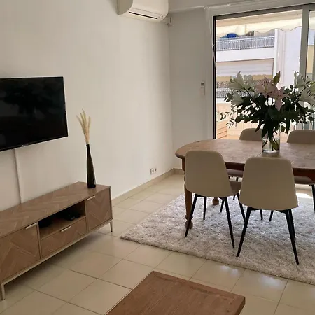 Le Niquet Spacious 2-bedroom In The Heart Of * 앙티브