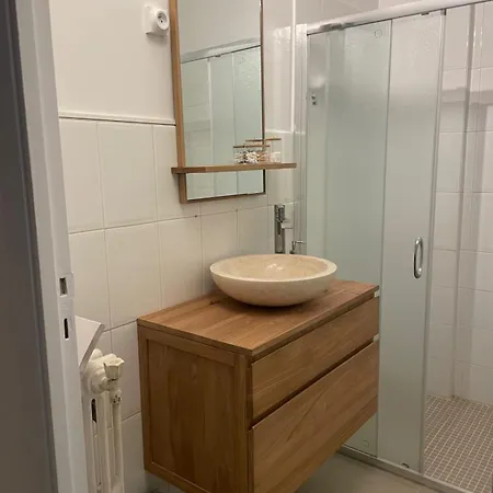 Le Niquet Spacious 2-bedroom In The Heart Of 앙티브